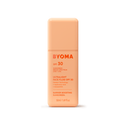 Une bouteille de Fluide Visage Ultraléger BYOMA SPF 30.